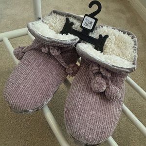 Women’s Purple Slippers